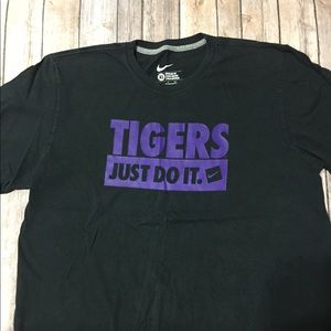 Nike LSU tigers t-shirt size XL
